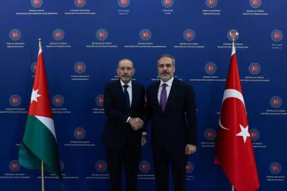 Bakan Fidan Ürdünlü mevkidaşı Safadi ile görüştü