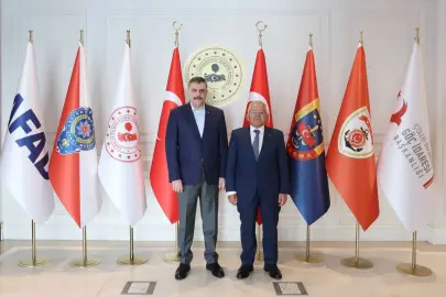 Memduh Büyükkılıç'tan Bakan Çiftçi'ye ziyaret