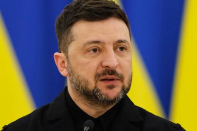 Zelenski: Rus saldırıları nedeniyle Ukrayna'da 280 bine yakın aile elektriksiz kaldı